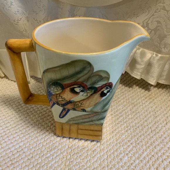 PACIFIC RIM PITCHER - Picture 2 of 5